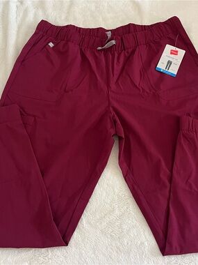 Hanes Comfort Fit Scrub Pants in Burgundy